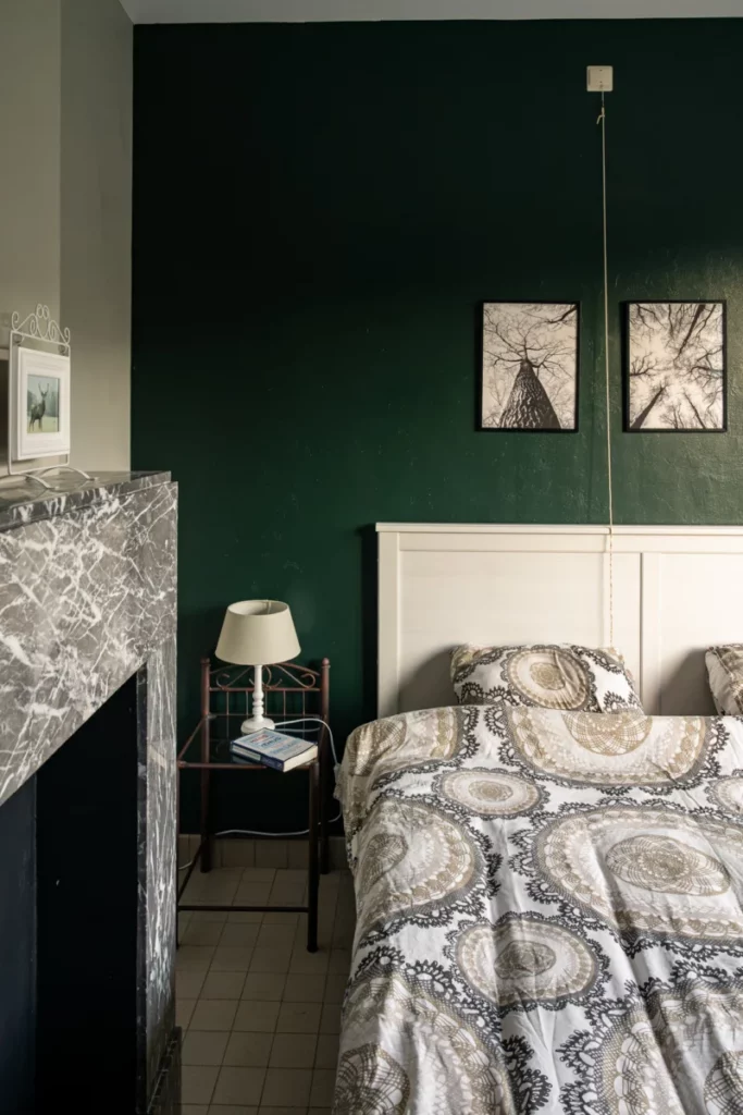 slaapkamer in het oud douanehuis in bohan in de semoisvallei